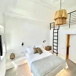 Saba Luxury Karterados (Santorini)