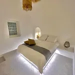 Saba Luxury Apartment