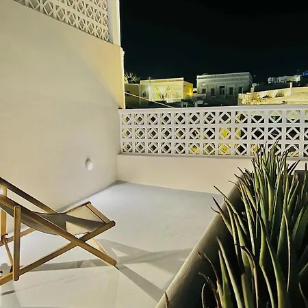 Saba Luxury Karterados (Santorini)